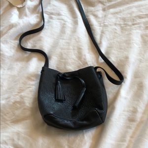 Black bucket bag